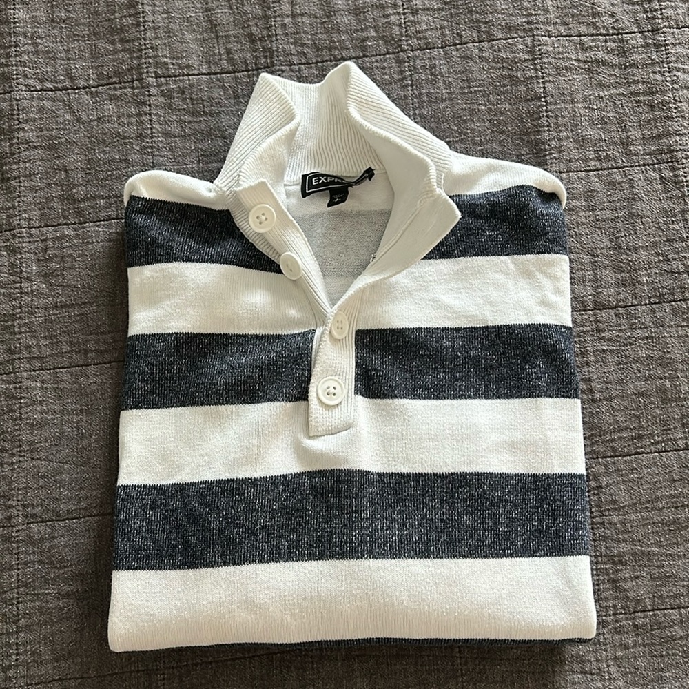 Express men white sweater with grey stripes. Size small.